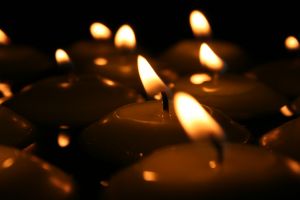 candele-accese_2560204
