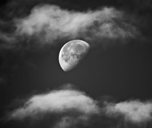 moon-970542_960_720